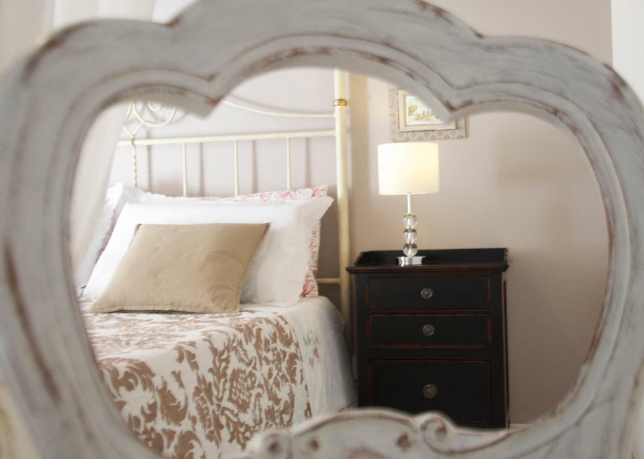 New Romantic Suite กาญารี ภายนอก รูปภาพ